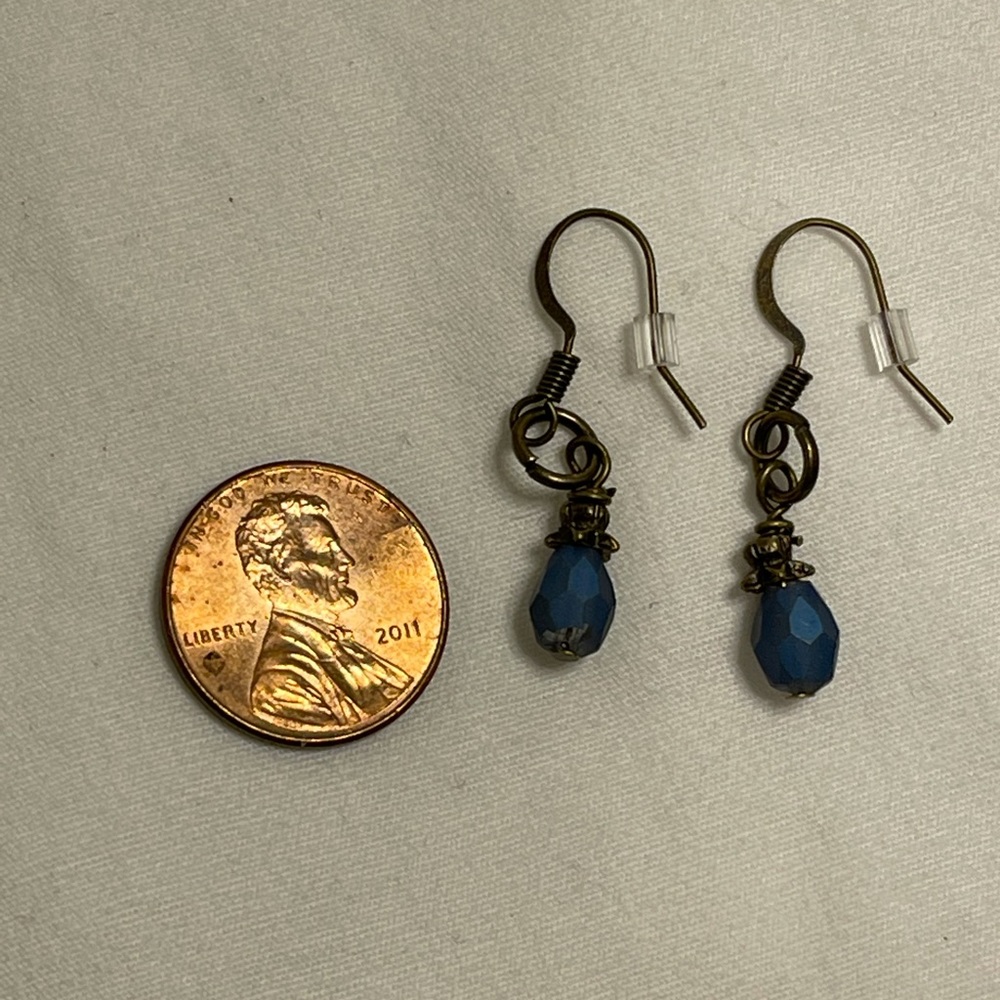 Cute dainty drop earrings. Dark Blue French hook